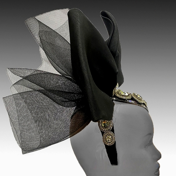 ✨️🪅🔶️HOST PICK!🔶️🎉✨️ Opulent Black Jeweled Tulled Couture Fascinator NWT - Picture 2 of 3